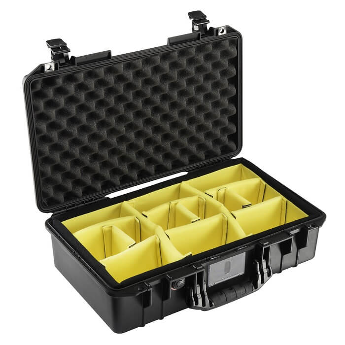 Pelican 1525 Air with Padded Dividers Black