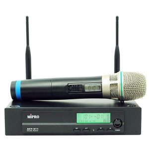 Handheld Wireless Mic Package with Single-channel Receiver